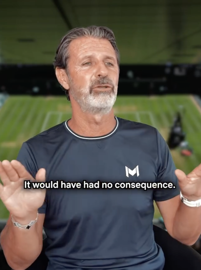Legendární tenisový trenér Patrick Mouratoglou se v emotivním videu ostře opřel do antidopingových komisařů.