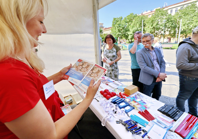 Spolu proti melanomu poprvé v Praze. Na náměstí Míru si nechalo vyšetřit znaménka 446 lidí