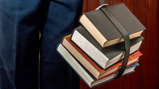 Rekordman William Kemp studoval jednu vysokou školu 57 let: Údajně kvůli nezvyklému dědictví
