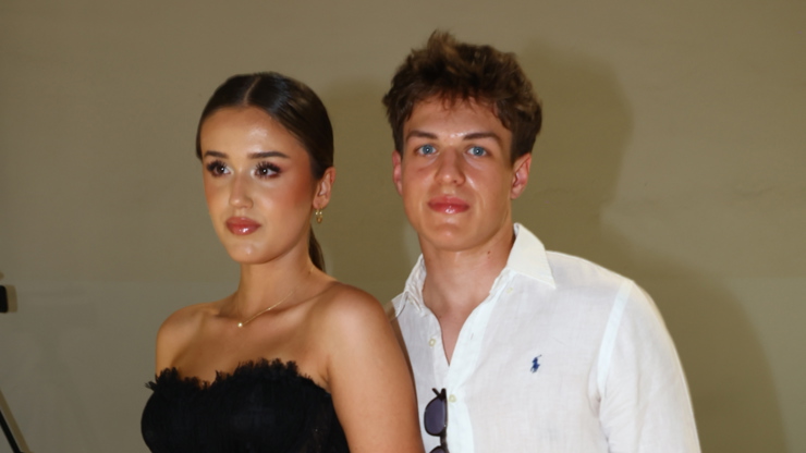 Karolína Jirásková a partner. 