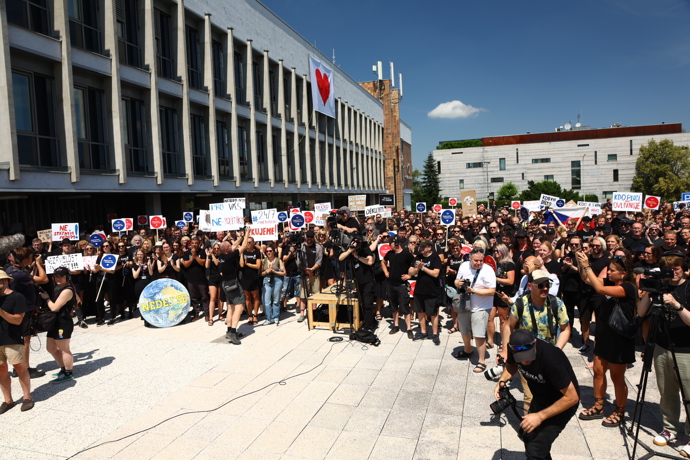 Protest za Českou televizi.
