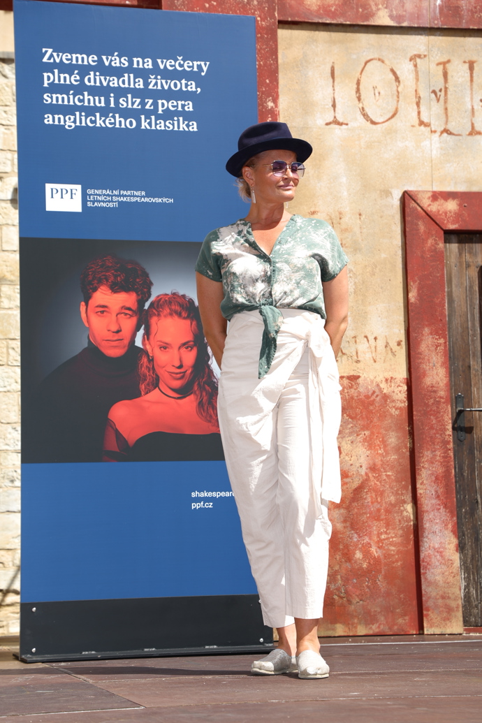 Herečka Erika Stárková. 