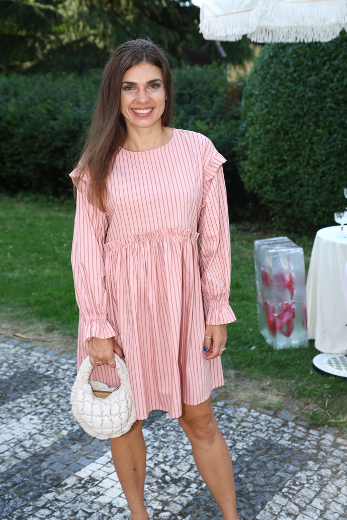 Denisa Pfauserová dorazila v dobré náladě.