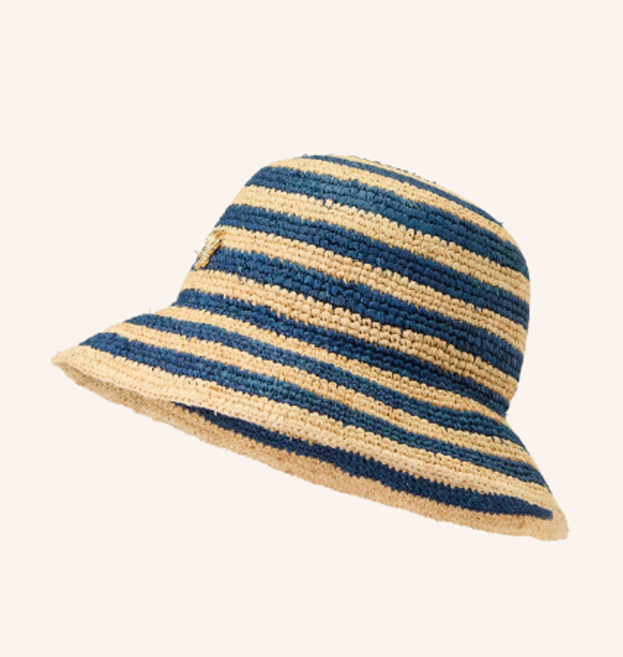 Klobou Tommy Hilfiger, 1350 Kč, prodává Breuninger