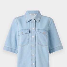 Levné kousky z denimu, které jsou ideální na letní dny. Zdaleka nejde jen o džíny Levné kousky z denimu, které jsou ideální na letní dny. Zdaleka nejde jen o džíny