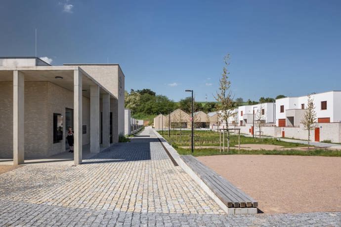 Nejdřív náměstí, školka a park. Pražská čtvrť v Lysolajích vznikala jinak než většina ostatních