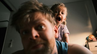 Den otců podle horoskopu: Býci dávají dětem jistotu, Blíženci je umějí rozesmát