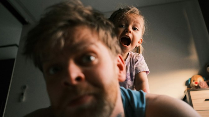 Den otců podle horoskopu: Býci dávají dětem jistotu, Blíženci je umějí rozesmát