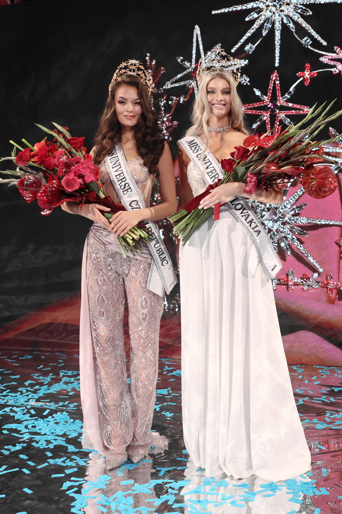 Miss Universe Česko a Slovensko Sophia Maria Osako a Marika Tremková.
