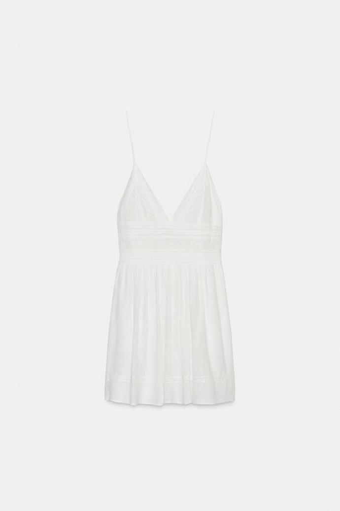 Mini šaty na ramínka s výšivkou, Zara, původně 849 Kč, online 449 Kč