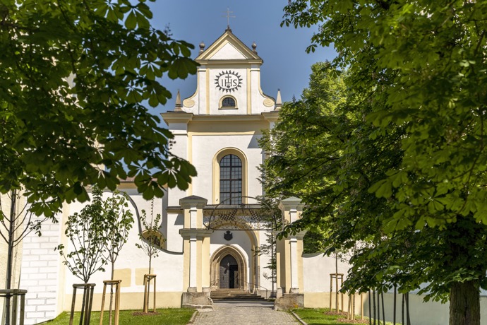 Pěší putování plné symbolů a mystiky: Stezka, která ukazuje kouzlo barokních památek geniálního architekta Jana Blažeje Santiniho-Aichela Pěší putování plné symbolů a mystiky: Stezka, která ukazuje kouzlo barokních památek geniálního architekta Jana Blažeje Santiniho-Aichela