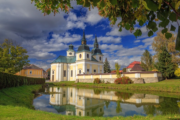 Pěší putování plné symbolů a mystiky: Stezka, která ukazuje kouzlo barokních památek geniálního architekta Jana Blažeje Santiniho-Aichela Pěší putování plné symbolů a mystiky: Stezka, která ukazuje kouzlo barokních památek geniálního architekta Jana Blažeje Santiniho-Aichela