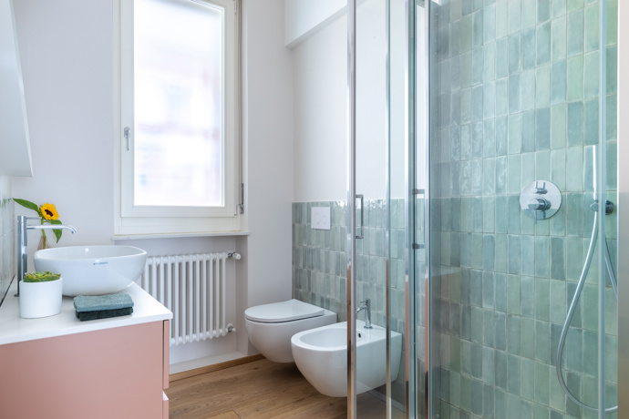 Byt z 50. let se otevřel světlu. Posuvné panely mu daly svobodu bez bourání celé dispozice Byt z 50. let se otevřel světlu. Posuvné panely mu daly svobodu bez bourání celé dispozice
