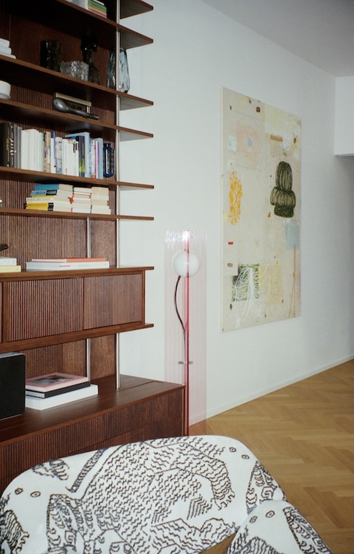 Na návštěvě u berlínské designérky Kasie Kronberger. Z tmavé půdy bez oken vytvořila rodinný loft plný světla a barev