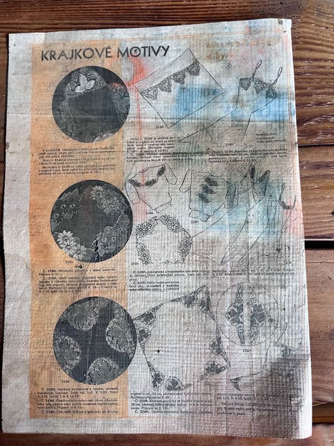 V roce 1940 byly stejně jako dnes populární krajkové motivy.