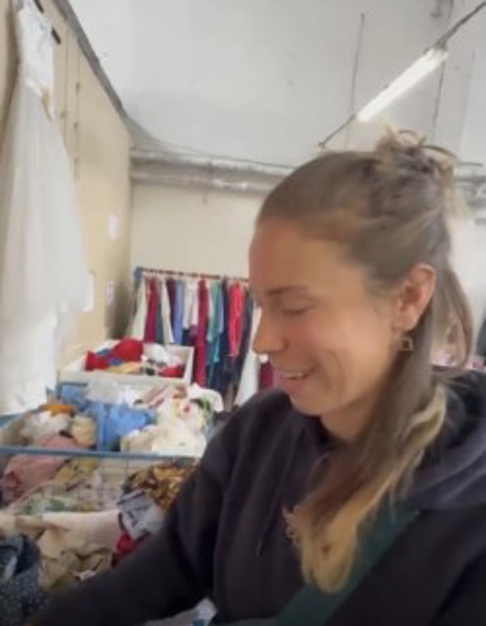 Eva Adamczyková v "hrabárně"