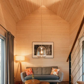 Skandinávské hygge u Písku: Tiny Vacation nabízí design, pohodlí i pořádnou dávku přírody na pouhých 26 metrech čtverečních Skandinávské hygge u Písku: Tiny Vacation nabízí design, pohodlí i pořádnou dávku přírody na pouhých 26 metrech čtverečních