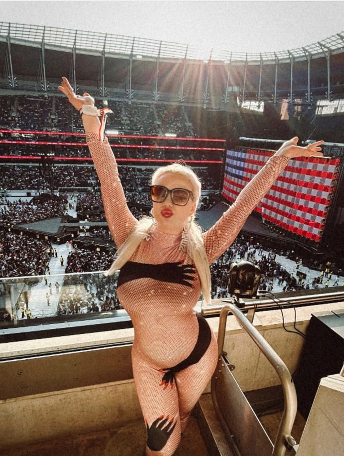 Beata Ernman je divoška.