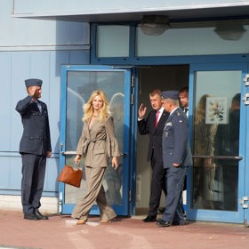 Manželé odcestovali do Ankary na summit NATO.