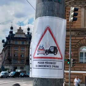 Nová cedule na I. P. Pavlova.