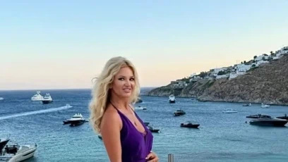 FOTO: Monika Babišová si užívá u moře.