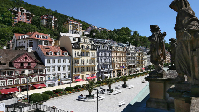 Západočeská lázeňská města jako jsou Karlovy Vary, která jsou součástí kulturního dědictví UNESCO, jsou pro lázeňské pobyty jako stvořená.
