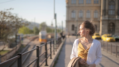 FOTO: žena, léto, město