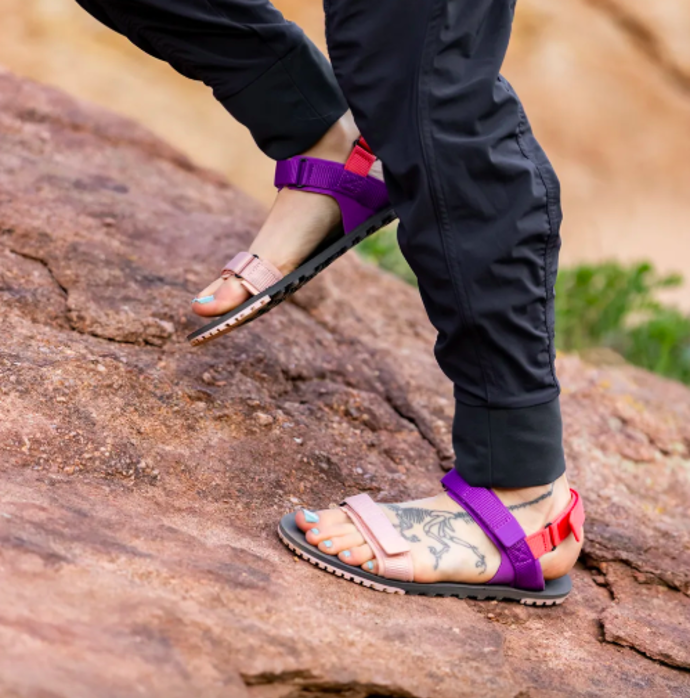 Barefootové sandály, 690 kč původně 2299 Kč, prodává Naboso