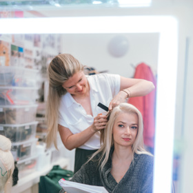 Monika Cabáková s Marikou Šoposkou během příprav na natáčení