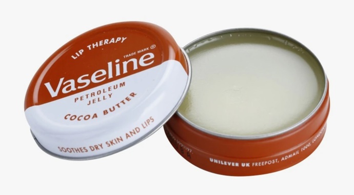 Must-have kosmetické produkty, bez kterých se v létě neobejdete: Celou kosmetickou tašku vybavíte za pár stovek