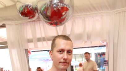 FOTO: Režisér Šimon Holý v Matonni Life Baru.