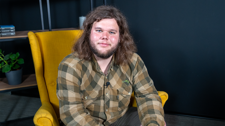 Extra host Matěj Cingroš foto 01