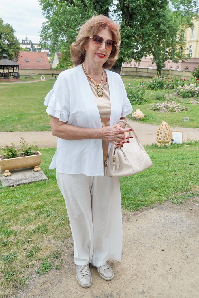 Ikona, která zastavila čas: Saskia Burešová slaví 80 let. Plastiky odmítá a tajemství „věčného mládí” je prý v podstatě jednoduché 