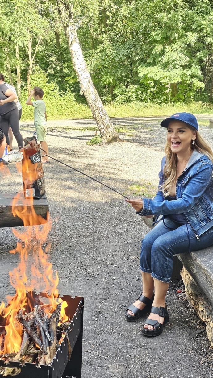 Magda Malá má důvod se usmívat. Jako by ji obcházelo stárnutí.