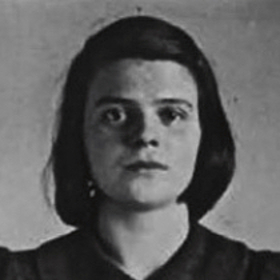 Fotografie Sophie Schollové po zatčení Gestapem, 18. února 1943 Fotografie Sophie Schollové po zatčení Gestapem, 18. února 1943