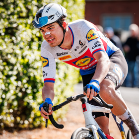 Vacek oblékl bílý dres pro nejlepšího mladého jezdce na Tour de France Vacek oblékl bílý dres pro nejlepšího mladého jezdce na Tour de France