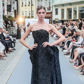 Její modely mají být futuristické a hranaté ve stylu gotiky.