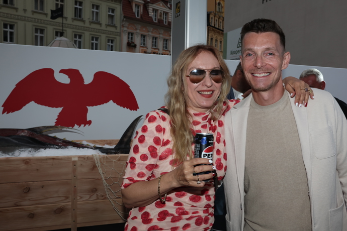 Na festivalu letos zářila štěstím - podle médií je čerstvě zamilovaná. 