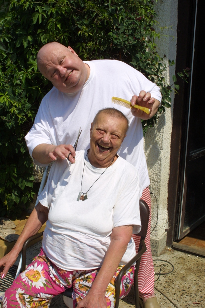 Ač byl herec gay, spolu s Helenou Růžičkovou roku 2003 oznámili, že se budou brát.