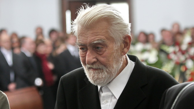 Zásadový Ilja Racek: Jako jediný z kolegů v divadle v roce 1977 nepodepsal Antichartu