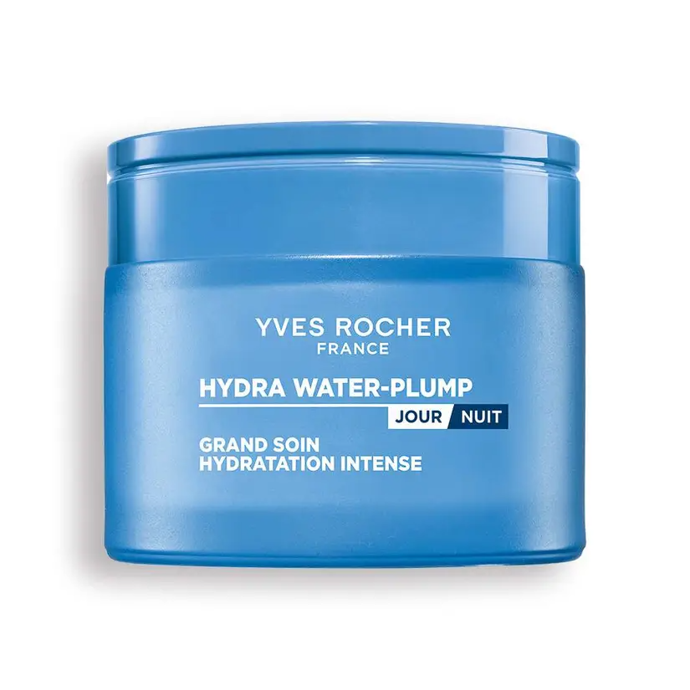 Intenzivní hydratační péče Hydra Water-Plump od Yves Rocher se dá použít na den i noc. Krém stojí 699 Kč.