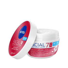 Denní krém Facial 7in1 od Nivey je příjemný od make-up a bojuje s prvními vráskami. Produkt koupíte za 129 Kč.