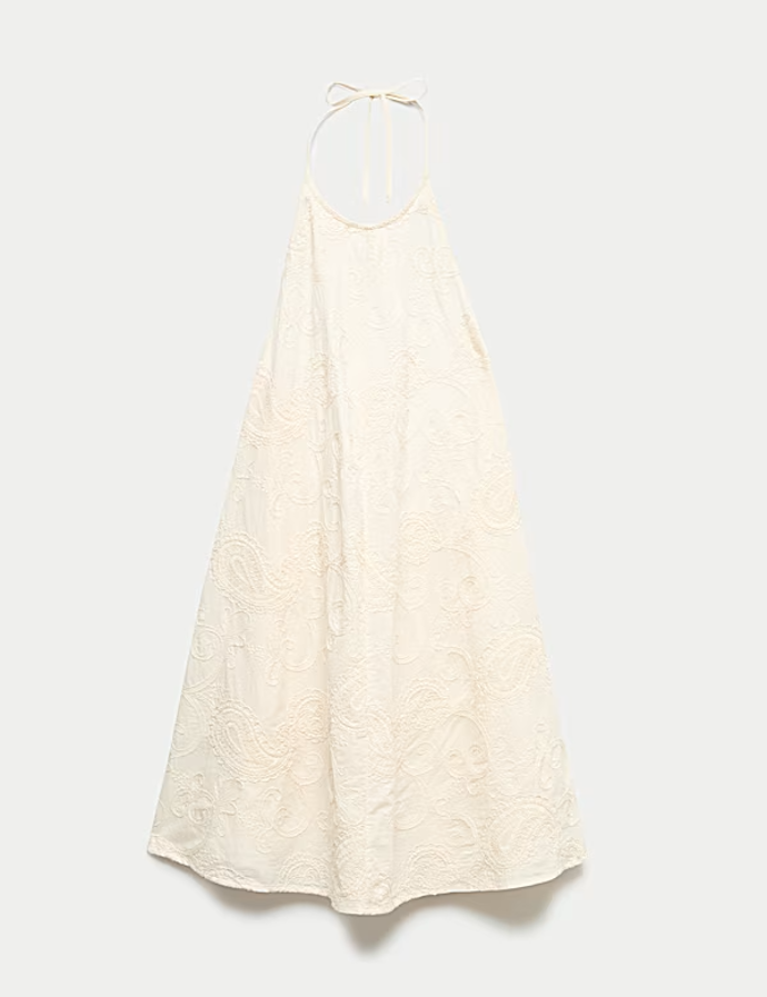 Vyšívané plážové mini šaty, Marks&Spencer, 1399 Kč 