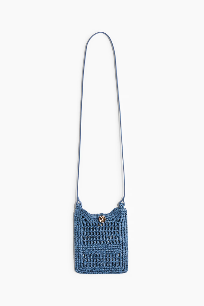 Slaměná taštička na mobil, H&M, 499 Kč