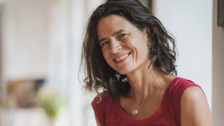 Lékařka urgentní medicíny Kristina Hoschlová napsala knihu Lékařem jste i vy. Lékařka urgentní medicíny Kristina Hoschlová napsala knihu Lékařem jste i vy.