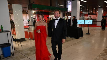 FOTO: Petr Lněnička po boku své půvabné partnerky.