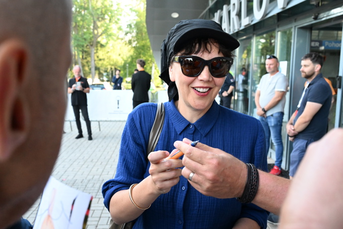 Maggie Gyllenhaal dorazila do Varů.