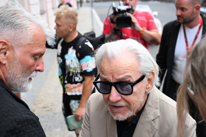 Harvey Keitel  ve Varech.