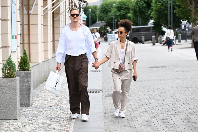 Zpěvák Ondřej Ruml s partnerkou Lindou Fernandez Saez.