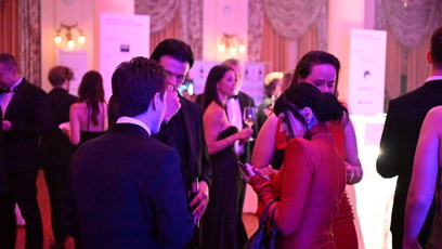 FOTO: Travis Bacon na party po skončení KVIFF.